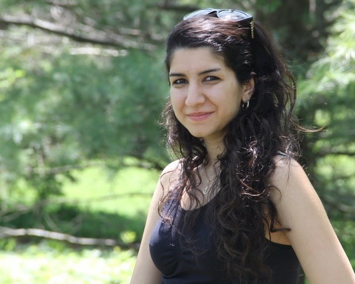 Photo of Yasaman Esfandiari